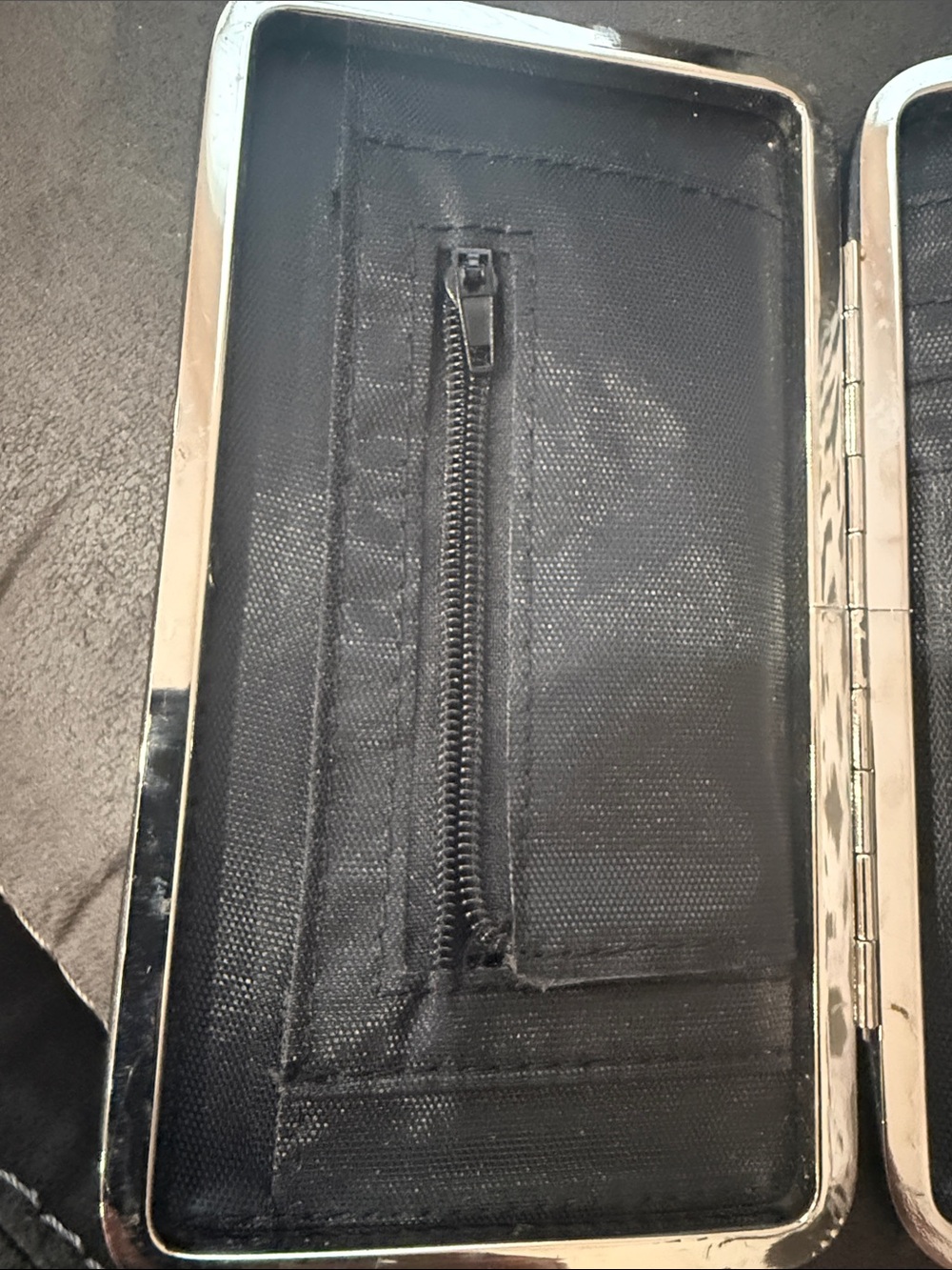 wallet - Picture 8 of 9